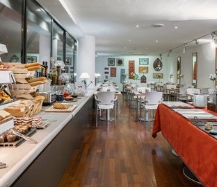 Restaurante buffet  Vincci Soma 4* Madrid