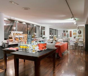 Restaurante buffet  Vincci Soma 4* Madrid