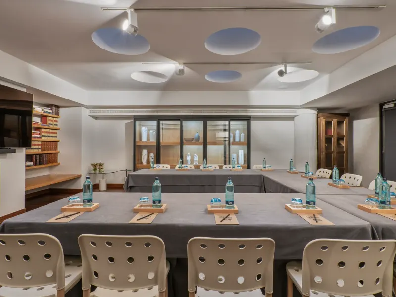 Biblioteca Vincci Soma 4* Madrid Biblioteca Vincci Soma 4* Madrid