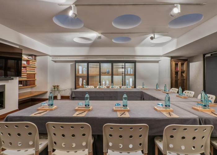 Biblioteca Vincci Soma 4* Madrid Biblioteca Vincci Soma 4* Madrid